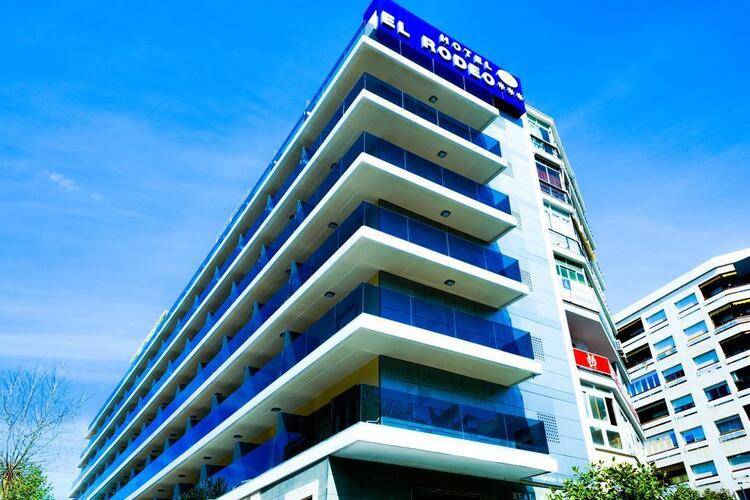 Monarque El Rodeo Hotel