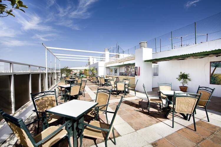 Monarque El Rodeo Hotel