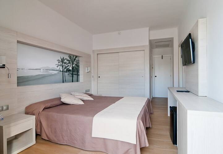 EIX Alcudia Hotel (Adults Only 18+)