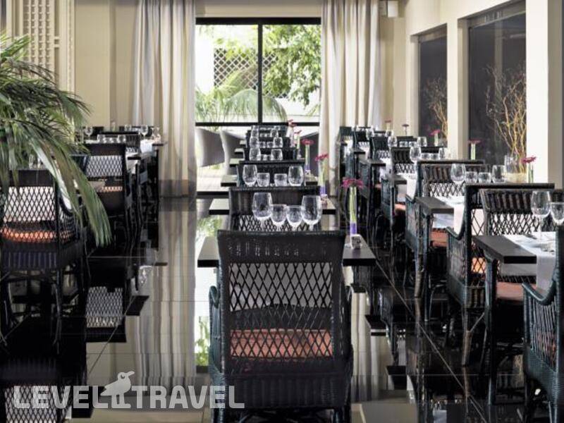 Фотография H10 Andalucia Plaza Hotel