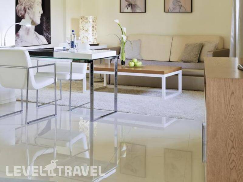 Фотография H10 Andalucia Plaza Hotel