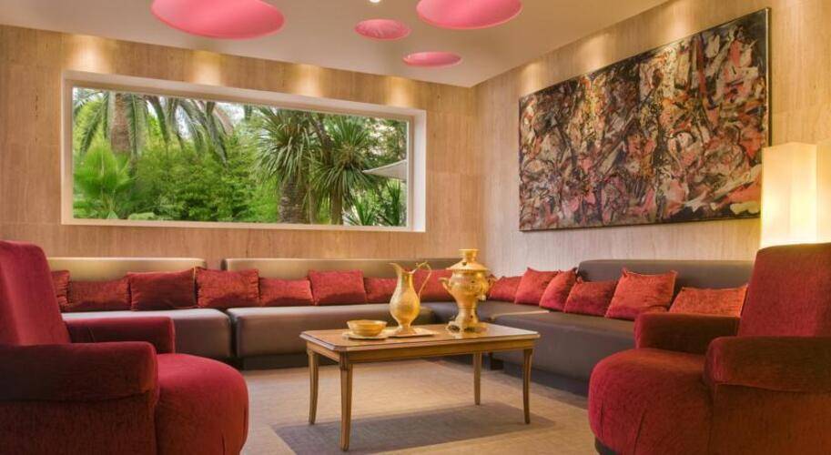 Monica Hotel