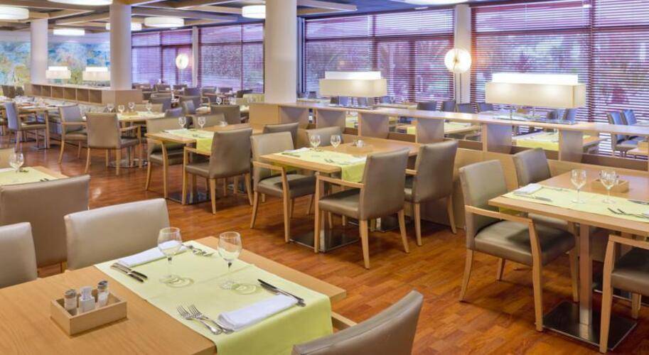 Monica Hotel