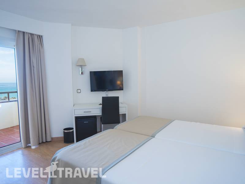 Фотография THB Maria Isabel Hotel (Adults Only 18+)