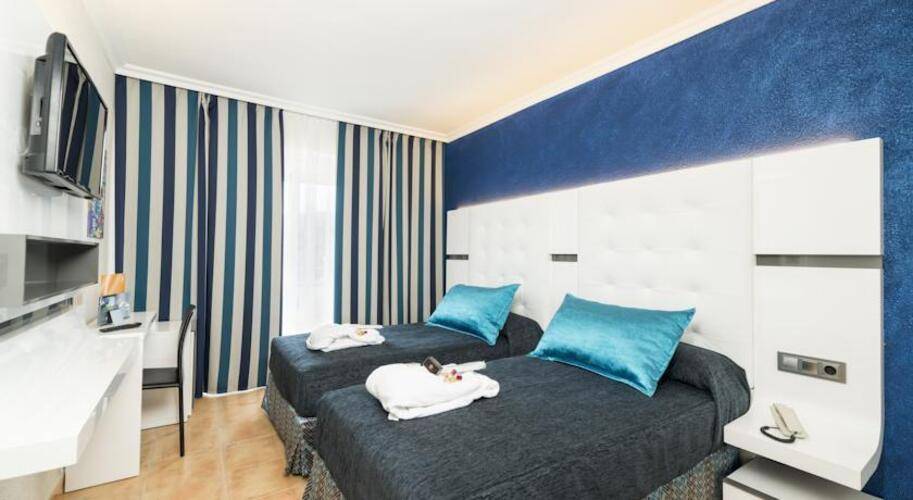 Salles Hotel Marina Portals