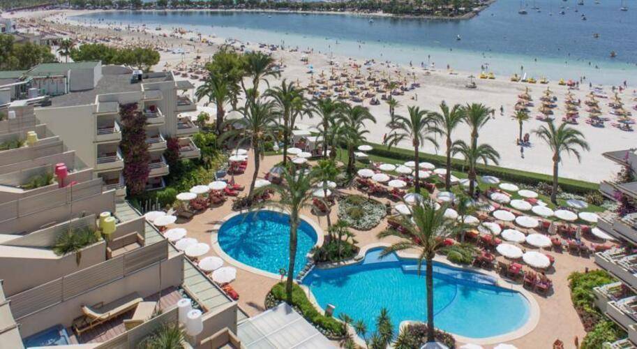 Vanity Hotel Golf & Spa (Adults Only 18+)