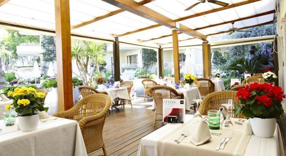 Vanity Hotel Golf & Spa (Adults Only 18+)
