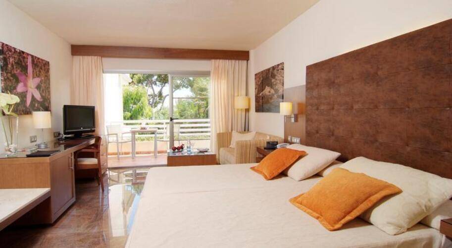 Vanity Hotel Golf & Spa (Adults Only 18+)