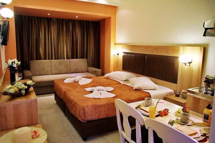 Bella Elena Apartments