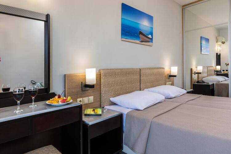 Sergios Hotel