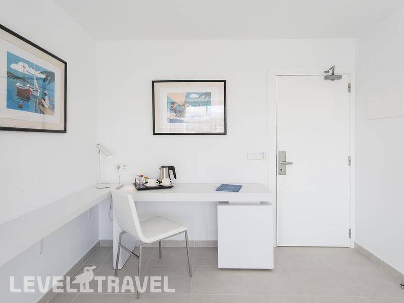 Фотография Reverence Life Hotel (Ex.Msh Mallorca Senses Hotel Santa Ponsa) (Adults Only 16+)