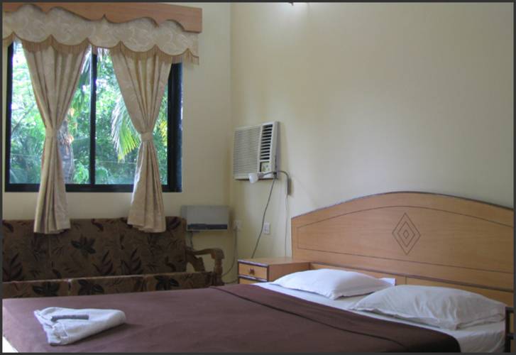 Amigo Plaza Hotel