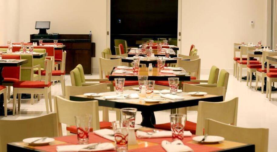 Cinnamon Red Hotel