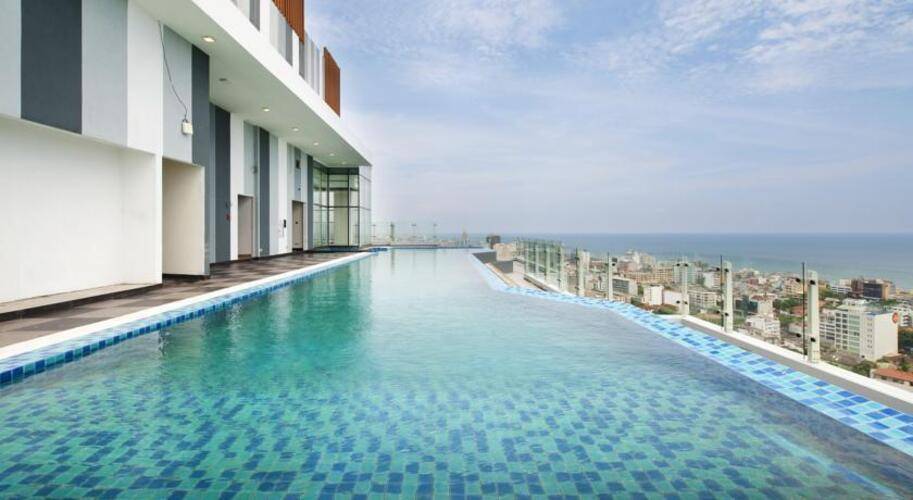 Cinnamon Red Hotel