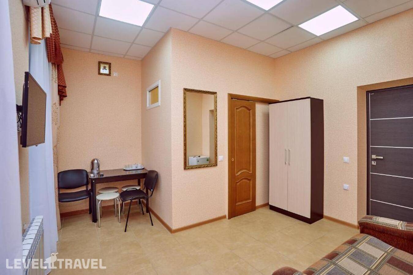 Изображение отеля 8