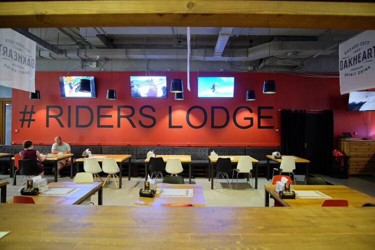 Riders Lodge Hotel