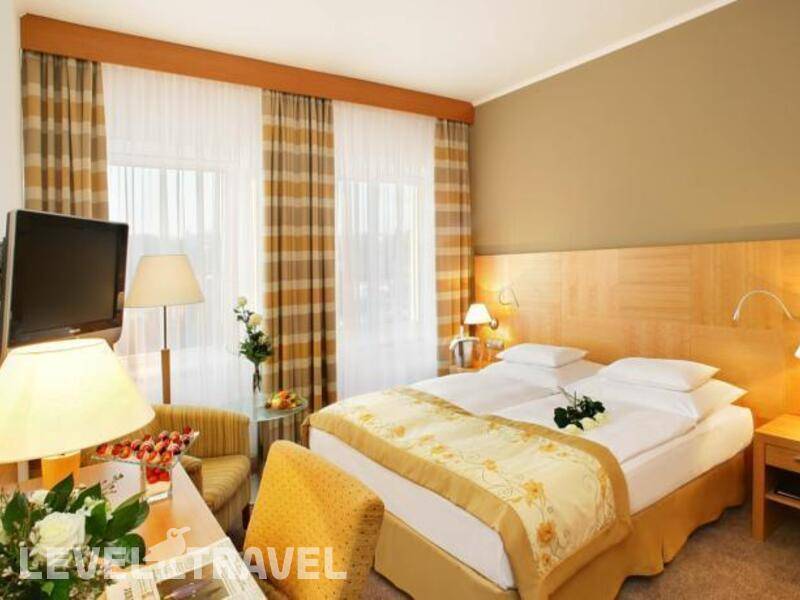 Фотография International Hotel