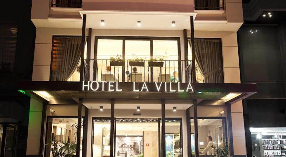 La Villa Hotel