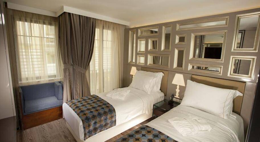 La Villa Hotel