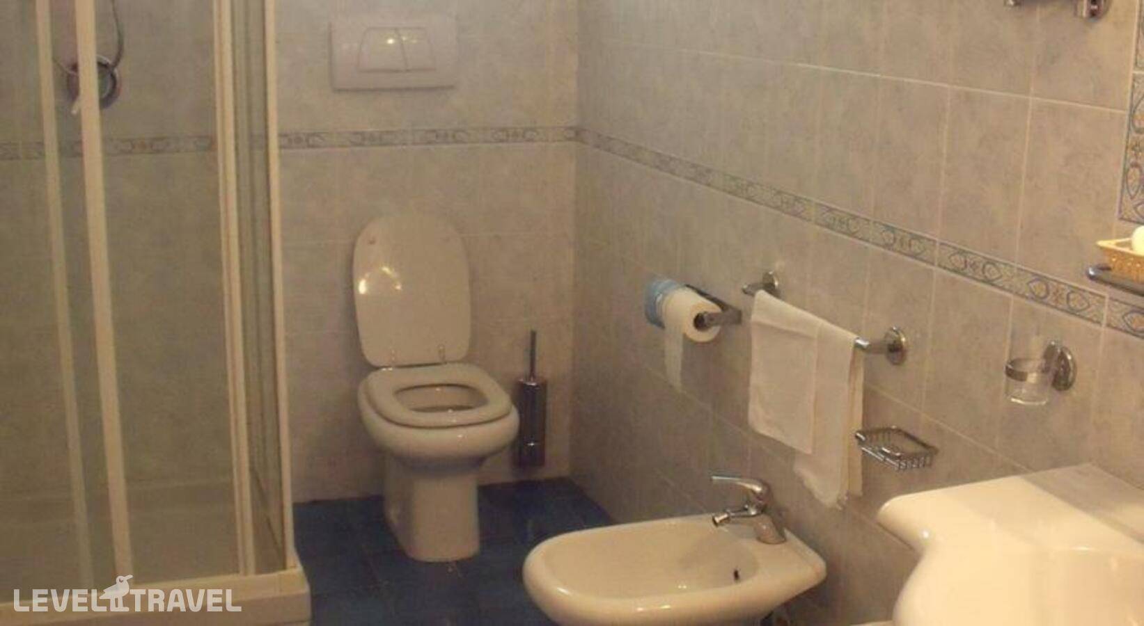 Изображение отеля 8