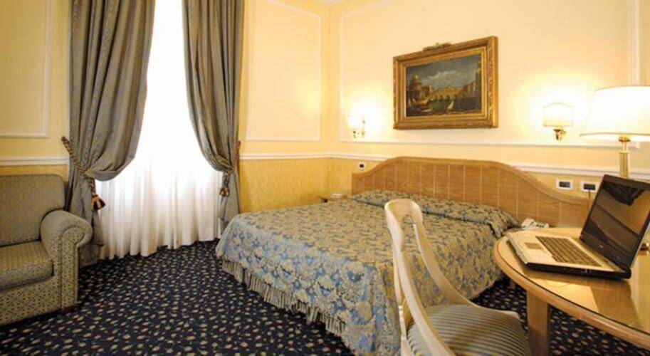 Giglio Del Opera Hotel