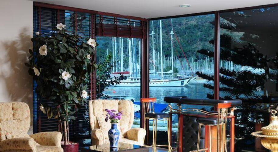 Ata Park Hotel