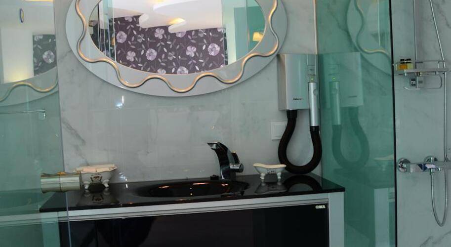 Ata Park Hotel