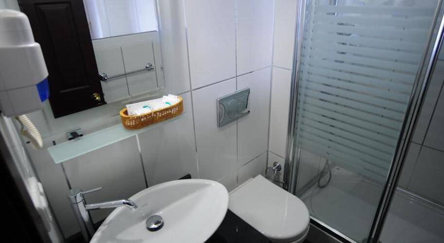 Ata Park Hotel