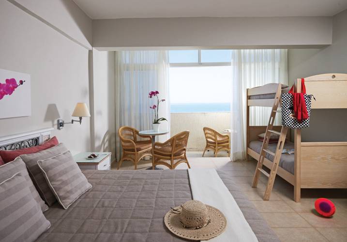 Atlantica Princess Hotel