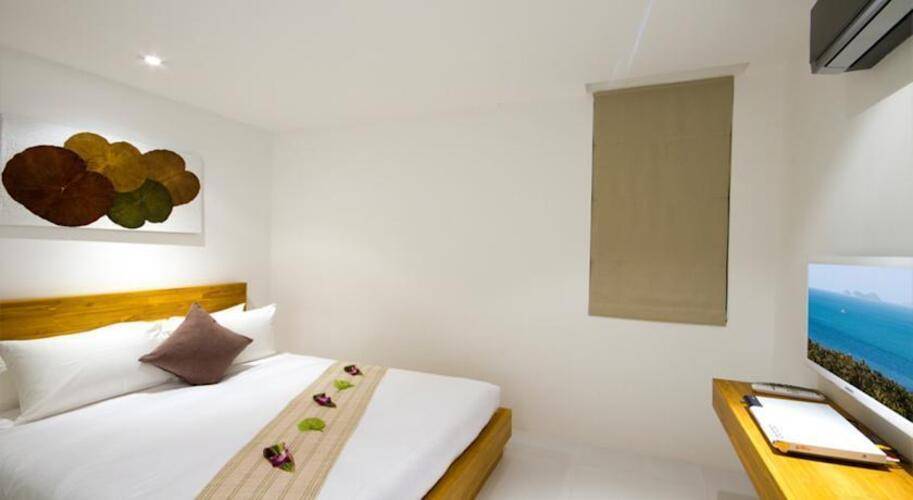 Code Hotel