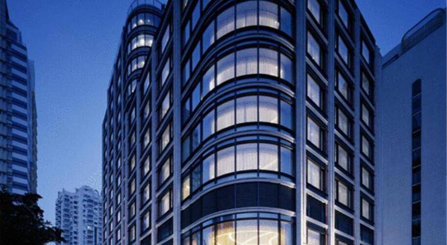 Crowne Plaza Hotel