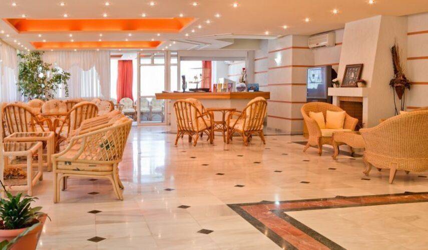 Dedalos Beach Hotel