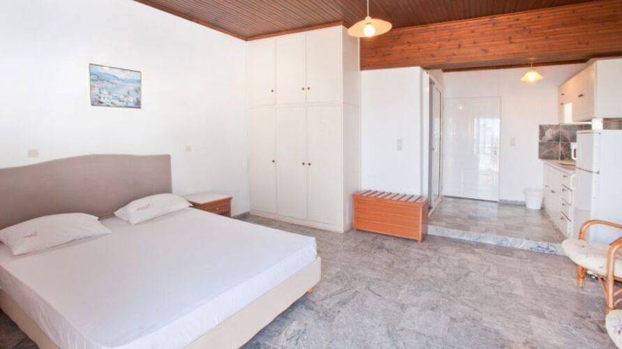 Dedalos Beach Hotel