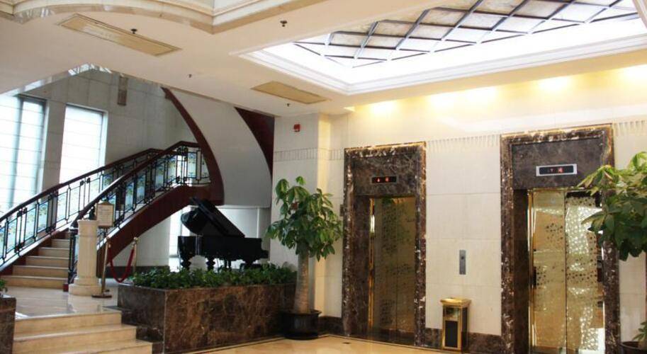 The Seagull On The Bund Hotel