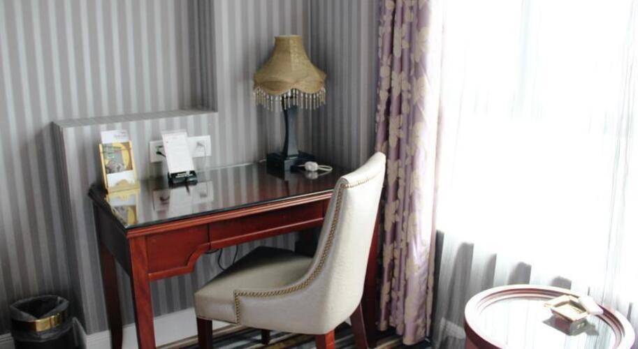 The Seagull On The Bund Hotel