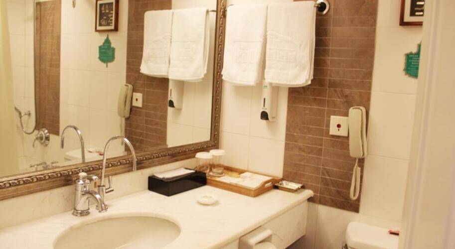 The Seagull On The Bund Hotel