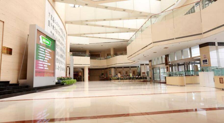 Poly Plaza Hotel