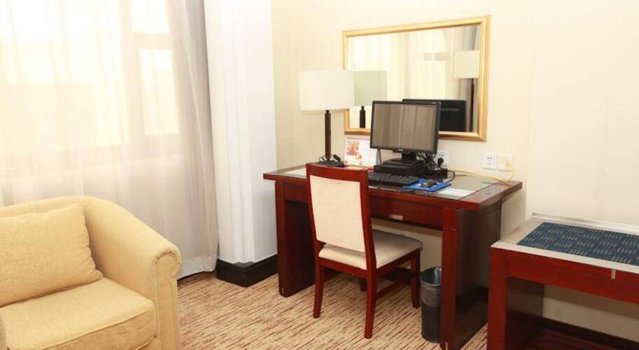 Poly Plaza Hotel