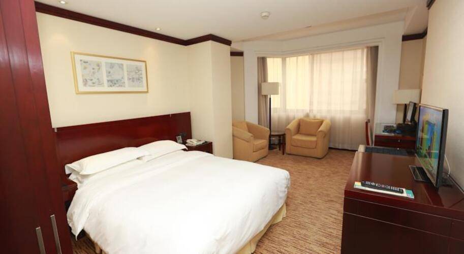 Poly Plaza Hotel