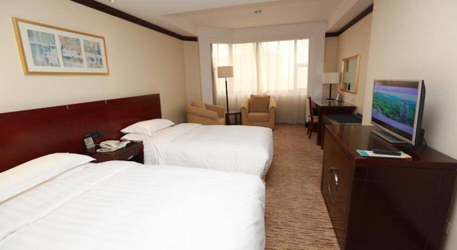 Poly Plaza Hotel