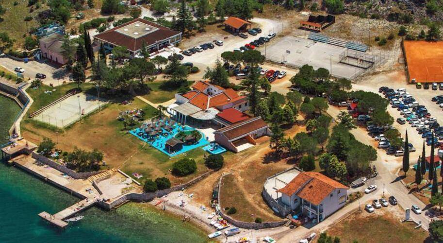 Kanegra Resort