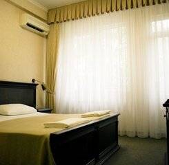 $item['hotel']['name']