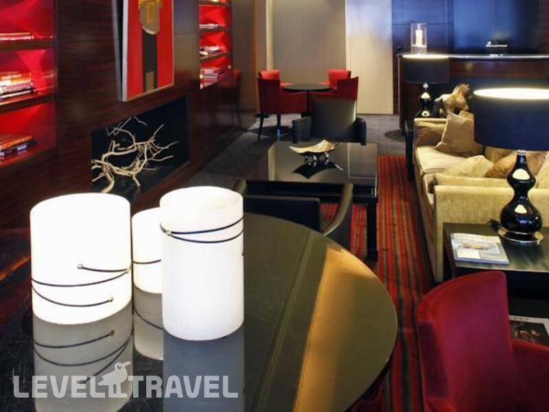 Фотография Warwick Champs Elysees Hotel