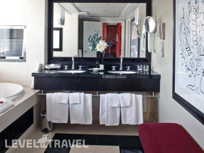 Фотография Warwick Champs Elysees Hotel Фотография Warwick Champs Elysees Hotel