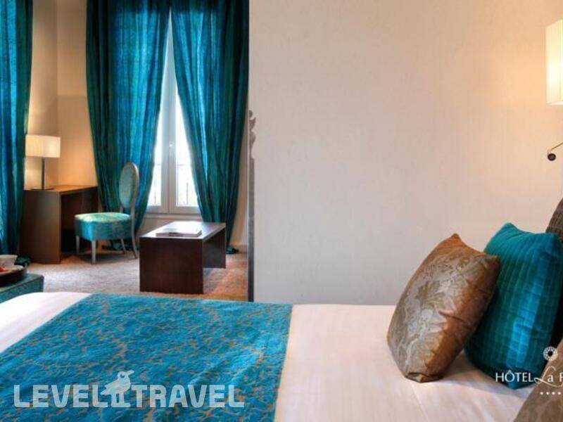 Фотография La Perouse Hotel