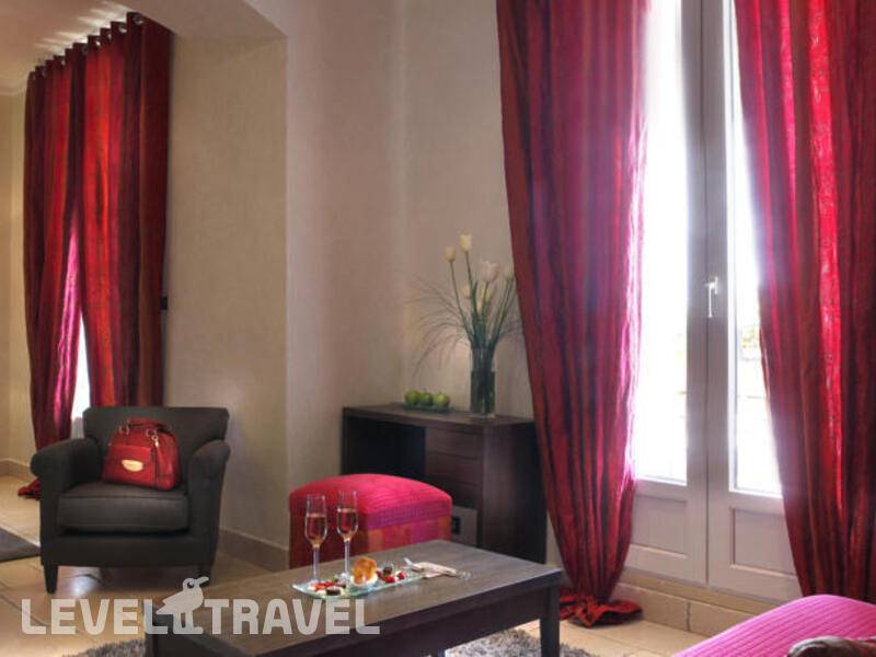 Фотография La Perouse Hotel