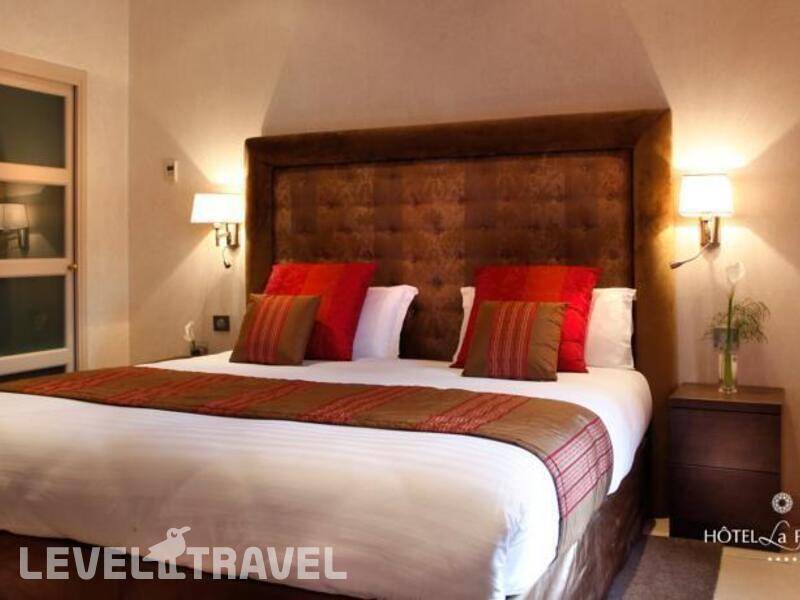 Фотография La Perouse Hotel