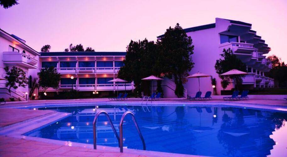Lomeniz Blue Hotel