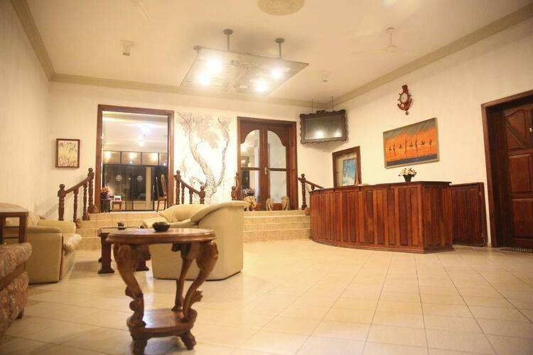 Oasey Beach Hotel