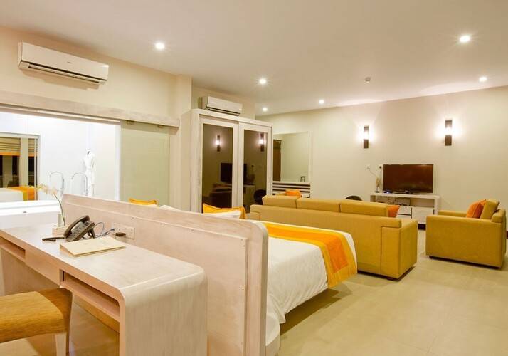 Sinagawa Beach Hotel
